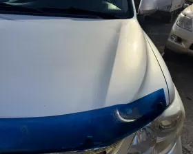 Капот Toyota