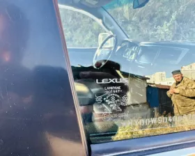 Стекло двери Toyota