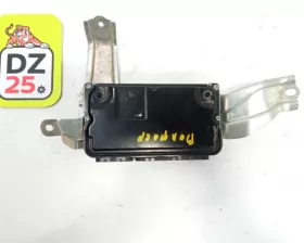 Блок управления двс TOYOTA