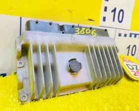 Блок управления двс TOYOTA