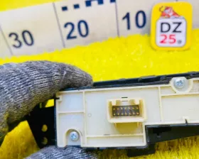 Кнопка ручника TOYOTA