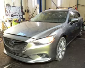 Ванночка в багажник Mazda