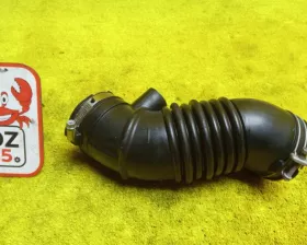 Патрубок воздушного фильтра TOYOTA/LEXUS