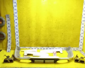 Губа Mercedes-Benz