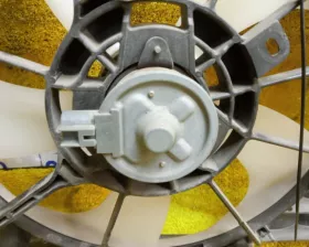 Диффузор радиатора TOYOTA