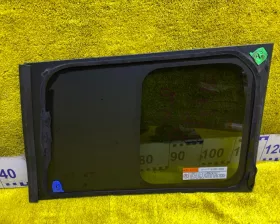 Стекло собачника TOYOTA
