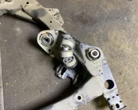 Балка под двс Ford