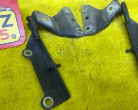 Петля капота General Motors