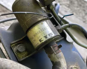 Компрессор пневмоподвески Mitsubishi
