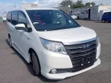 Накладка на порог TOYOTA NOAH/VOXY/ESQUIRE 2014/Цвет 070 7586028040A0 ZWR80G/ZWR80W/ZWR80/ZRR85G/ZRR85W/ZRR85/ZRR80G/ZRR80/ZRR80W 2ZRFXE, левая