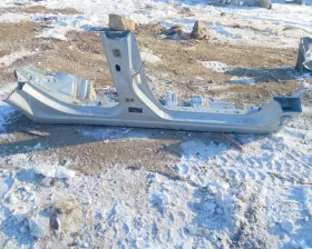 Порог кузова Mazda