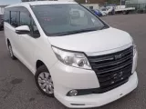 Коврики комплект TOYOTA NOAH/VOXY/ESQUIRE 2014/Цвет 070 ZRR85G/ZRR85W/ZRR85/ZRR80G/ZRR80/ZRR80W/ZWR80/ZWR80G/ZWR80W 3ZRFAE