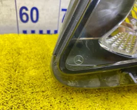 Фара Mercedes-Benz