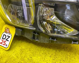 Фара Mercedes-Benz