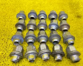 Гайка на колесо TOYOTA