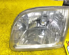 Фара Toyota