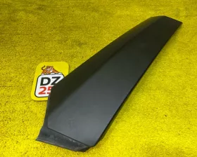 Молдинг лобового стекла Toyota