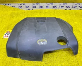 Пластиковая крышка на двс Toyota