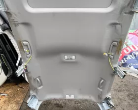 Люк Toyota