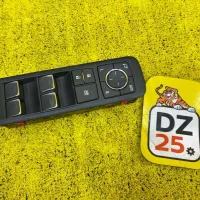 Блок управления стеклоподъемниками Toyota