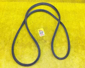 Уплотнительная резинка багажника LEXUS