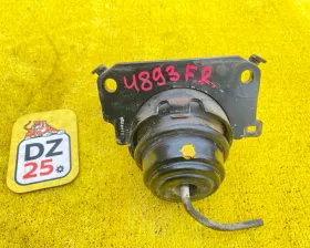 Подушка двигателя Toyota