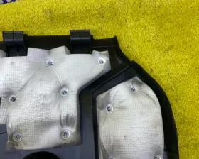 Пластиковая крышка на двс Toyota