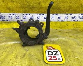 Поворотный кулак Toyota