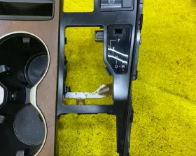 Консоль автомата Toyota