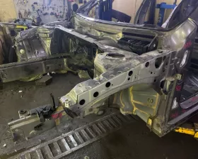 Лонжерон Mercedes-Benz