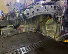 Лонжерон Mercedes-Benz