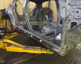Порог кузова Mercedes-Benz