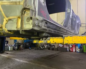 Порог кузова Mercedes-Benz