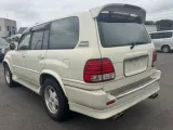 Суппорт TOYOTA LAND CRUISER/LAND CRUISER CYGNUS/LX470 1999/Цвет 057 4773060080 UZJ100/UZJ100L/UZJ100/FZJ100/FZJ105/HDJ100/HDJ100L/HDJ101/HDJ101K/HZJ105/HZJ105L 2UZFE, передний правый