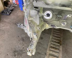 Лонжерон TOYOTA