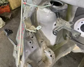 Лонжерон TOYOTA