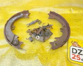 Механизм стояночного тормоза TOYOTA