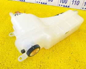 Бачок расширительный Toyota