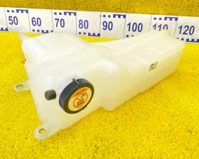 Бачок расширительный Toyota