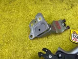 Ролик раздвижной двери TOYOTA TANK/ROOMY/THOR/JUSTY 2017/Цвет S28 68350B2010 M900A/M910A/M900S/M910S/M900F/M910F 1KRFE, задний правый