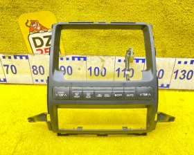 Консоль магнитофона TOYOTA