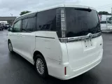 Компрессор кондиционера TOYOTA VOXY/NOAH/ESQUIRE 2014 8837028030 ZWR80G/ZWR80W/ZWR80 2ZRFXE, передний