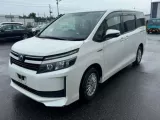 Компрессор кондиционера TOYOTA VOXY/NOAH/ESQUIRE 2014 8837028030 ZWR80G/ZWR80W/ZWR80 2ZRFXE, передний