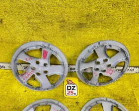 Колпаки на колеса R15 TOYOTA