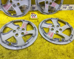 Колпаки на колеса R15 TOYOTA