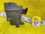 Корпус воздушного фильтра TOYOTA VOXY/NOAH/ESQUIRE 2014 1775037080 ZWR80G/ZWR80W/ZWR80 2ZRFXE, передний