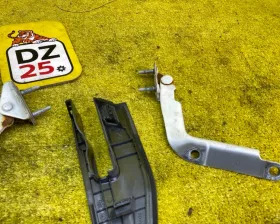 Петли двери багажника TOYOTA