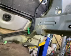 Лонжерон TOYOTA