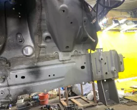 Лонжерон TOYOTA