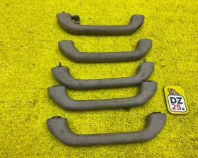 Ручка в салоне Toyota